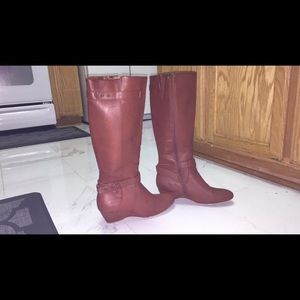 Minimally used, comfortable, really warm.